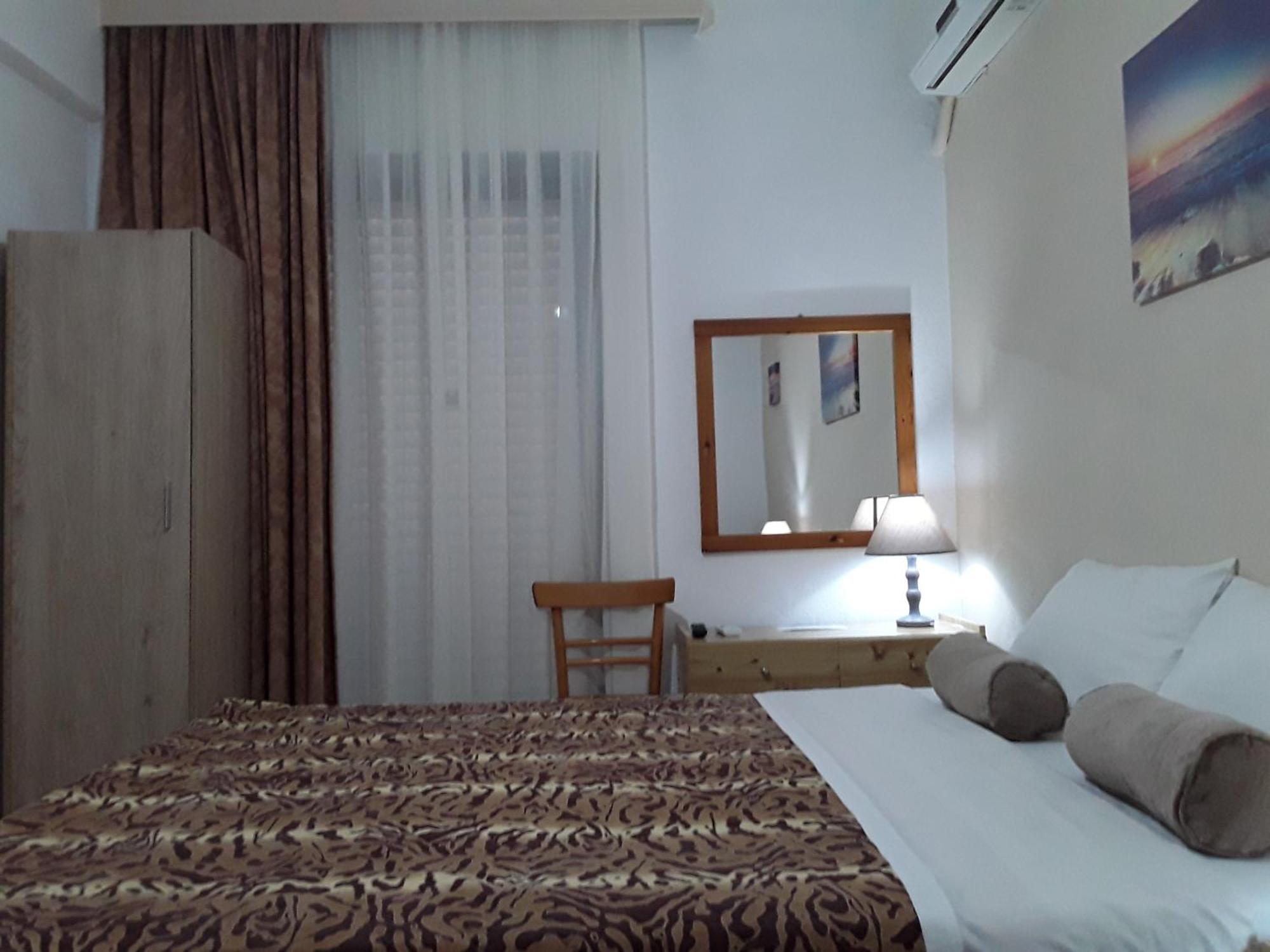 Hause Zorbas Lejlighedshotel Paralia Dionisiou Værelse billede