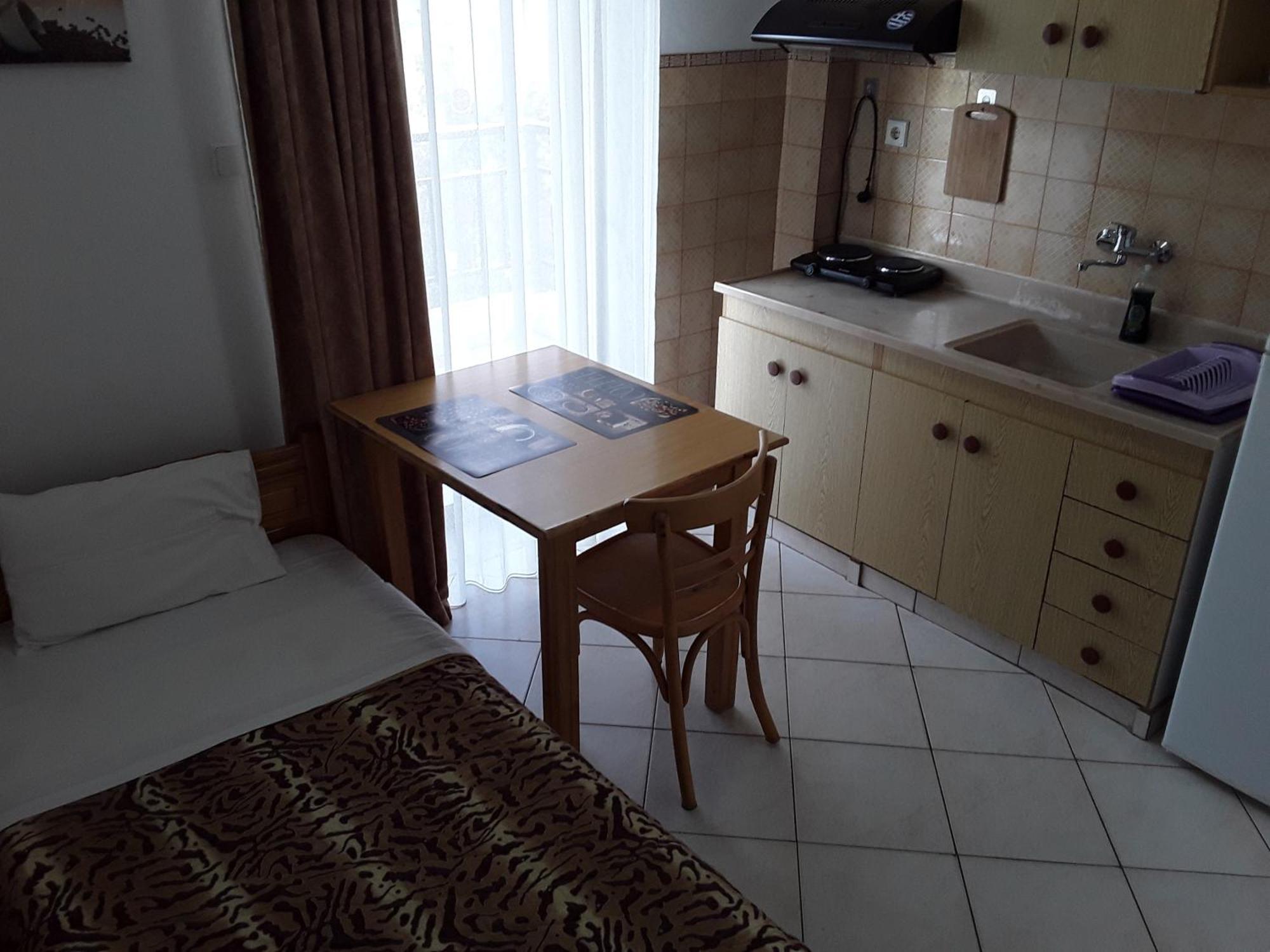 Hause Zorbas Lejlighedshotel Paralia Dionisiou Værelse billede
